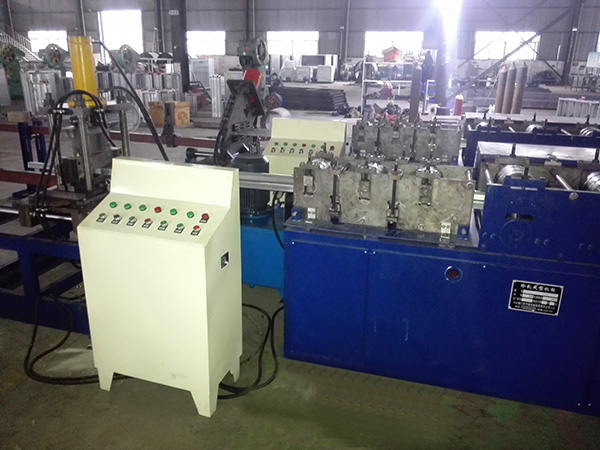 冷彎成型機維護及保養(yǎng)